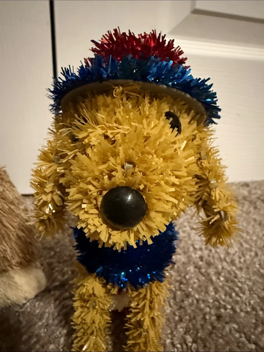 Patriotic Dog’s statues